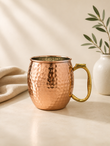 Mug en cuivre pur martelé avec anse dorée 400ml